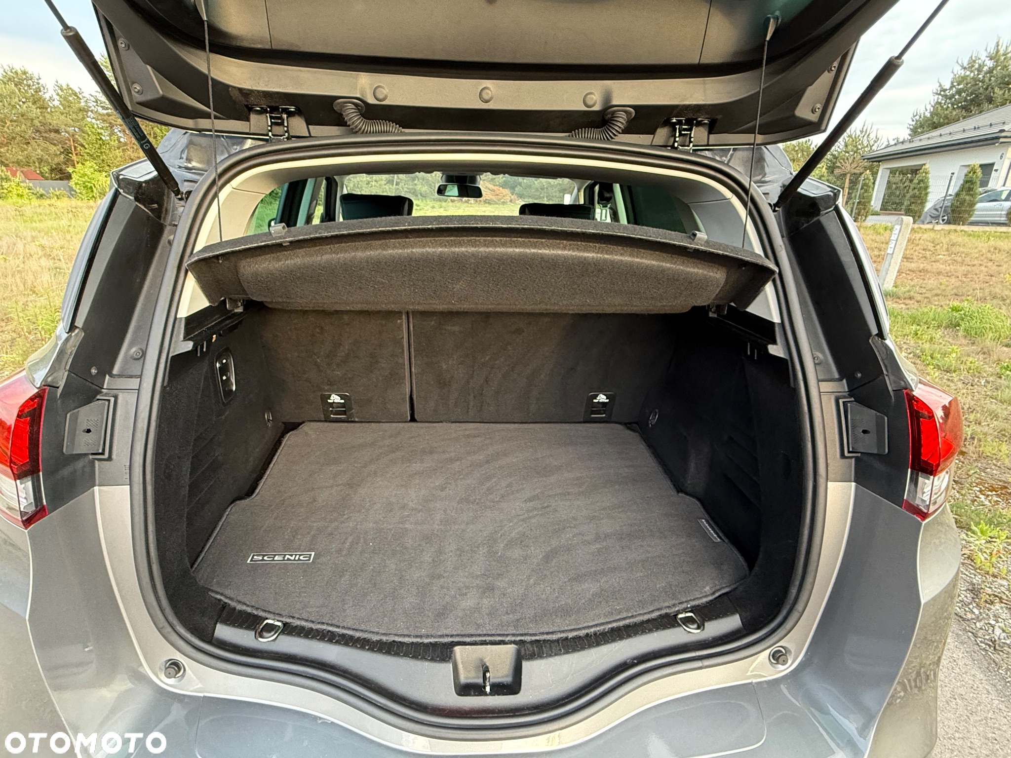 Renault Scenic ENERGY TCe 130 S&S Bose Edition - 31