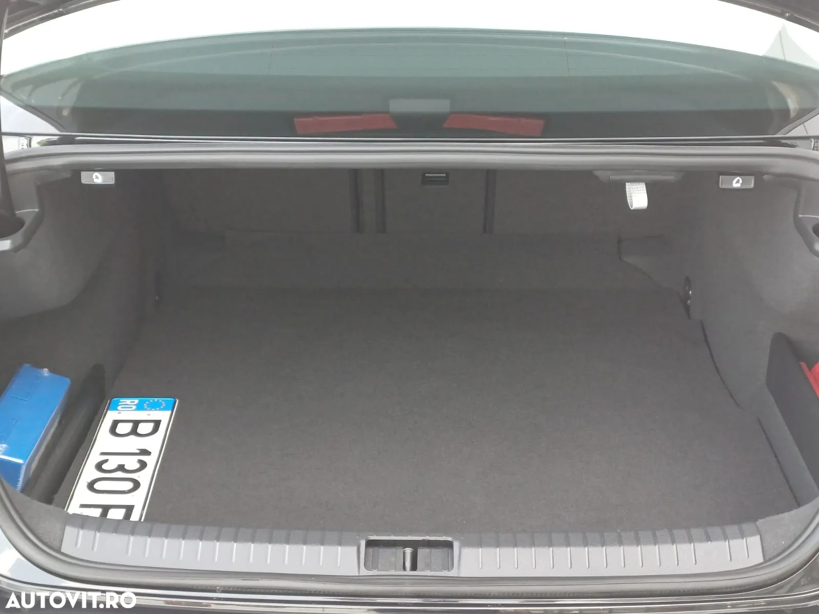 Volkswagen Passat 2.0 TDI DSG Comfortline - 6