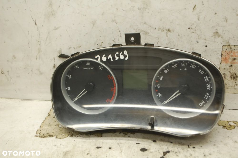 LICZNIK ZEGAR 5J0920810B SKODA ROOMSTER 1.4 16V 261TYS.KM PRAKTIK - 1