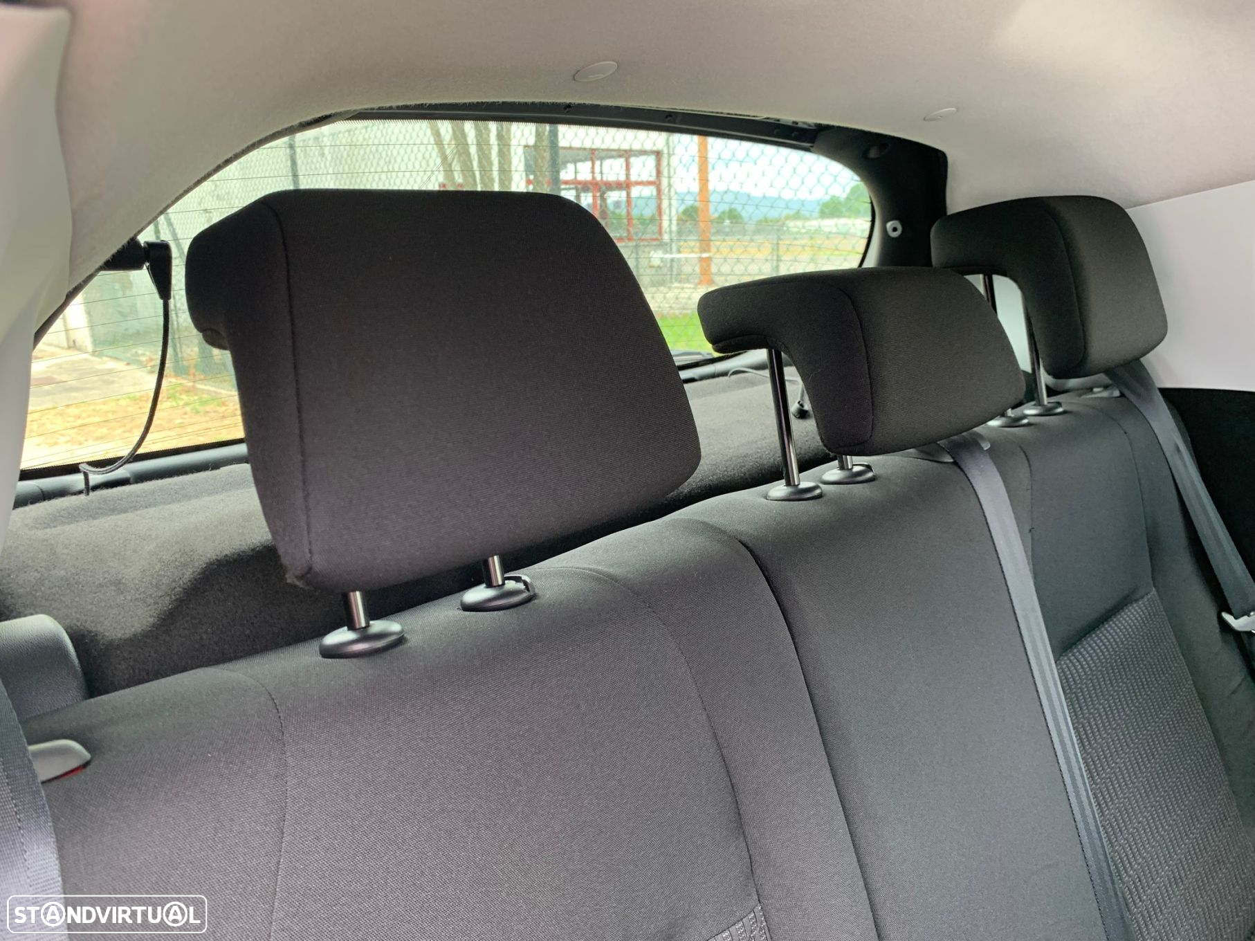 Peugeot 208 1.6 BlueHDi Allure - 19