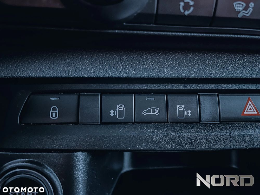 Peugeot Expert 2.0 4x4 Standard Premium - 26