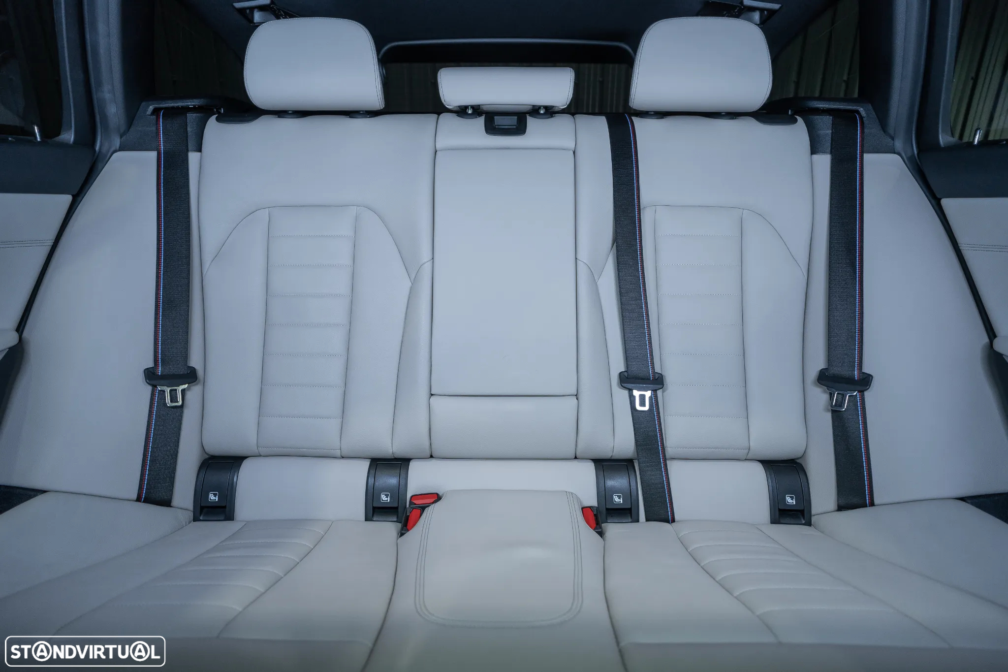 BMW 330 e Touring Pack M Auto - 25
