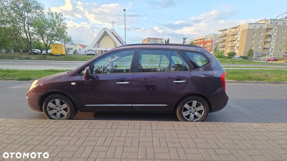 Kia Carens