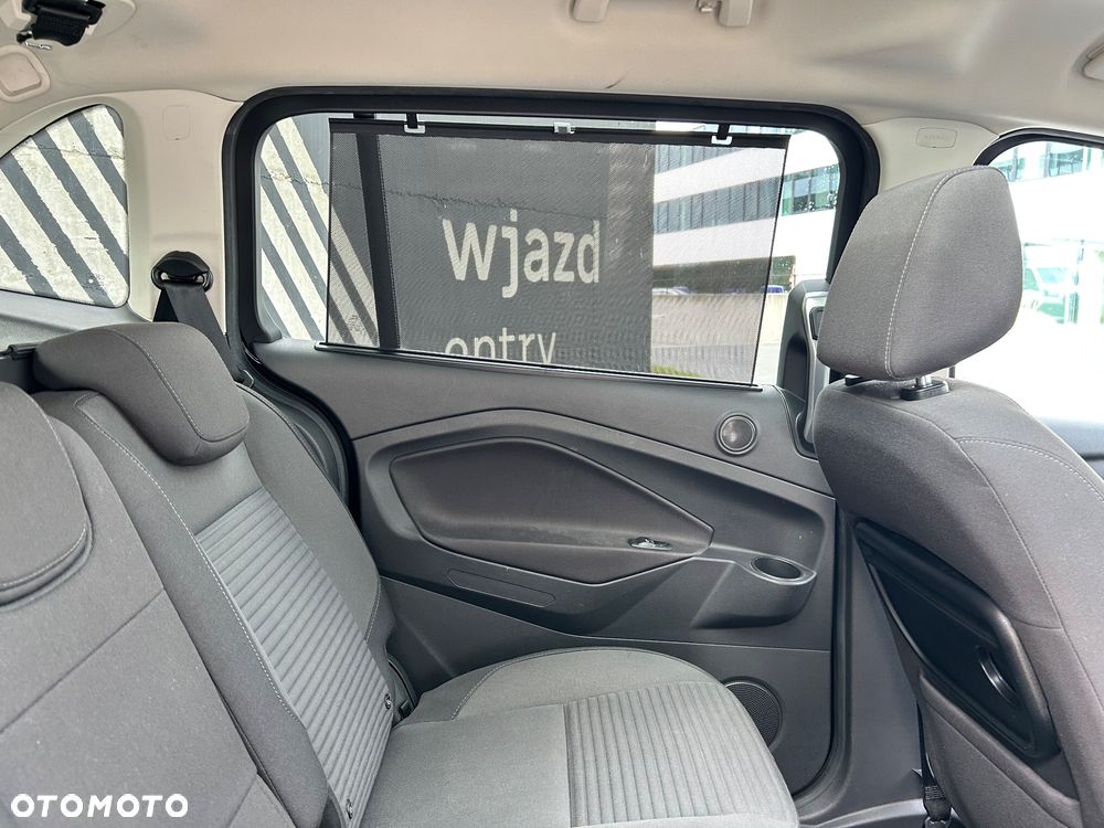 Ford Grand C-MAX - 15