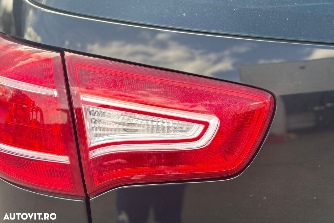 STOP STANGA PE HAION KIA SPORTAGE 2012 - 1