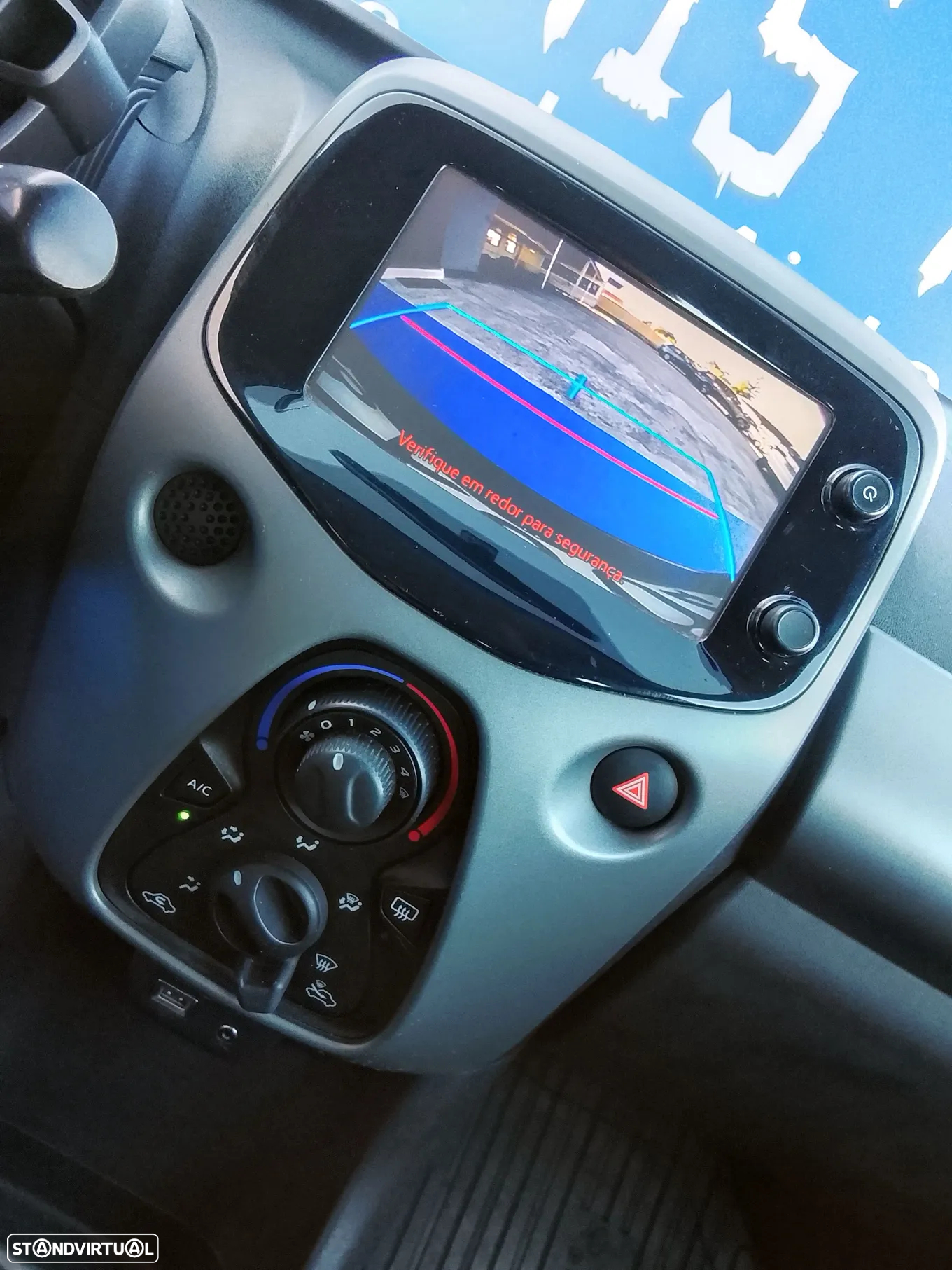 Toyota Aygo 1.0 X-Play+X-Touch - 12