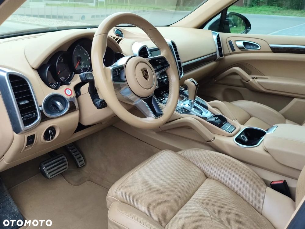 Porsche Cayenne S - 3