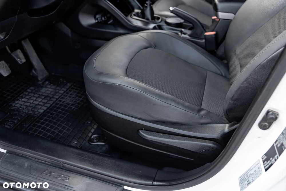Hyundai ix35 2.0 4WD Trend - 20