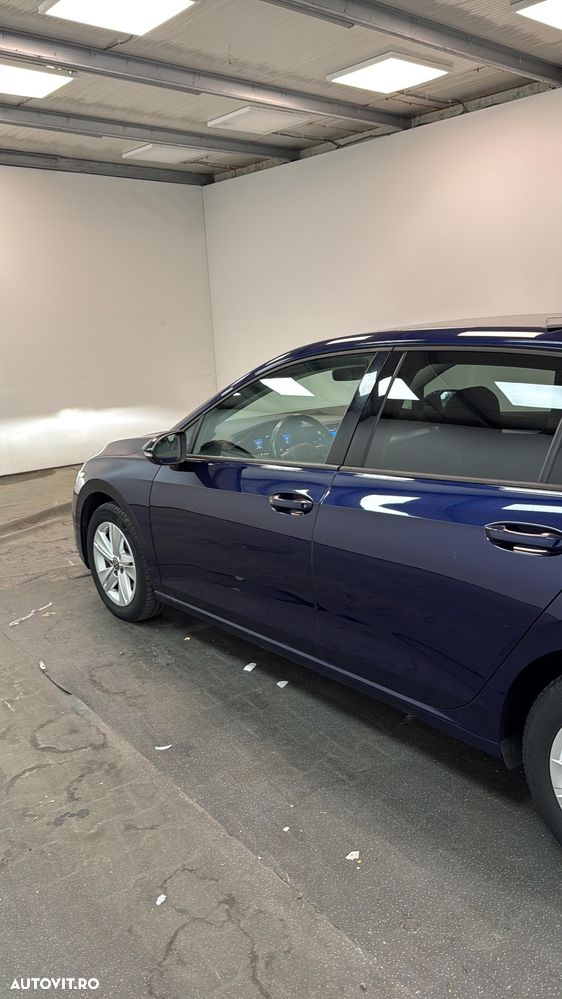 Volkswagen Golf 1.0 eTSI DSG MHEV Life - 10