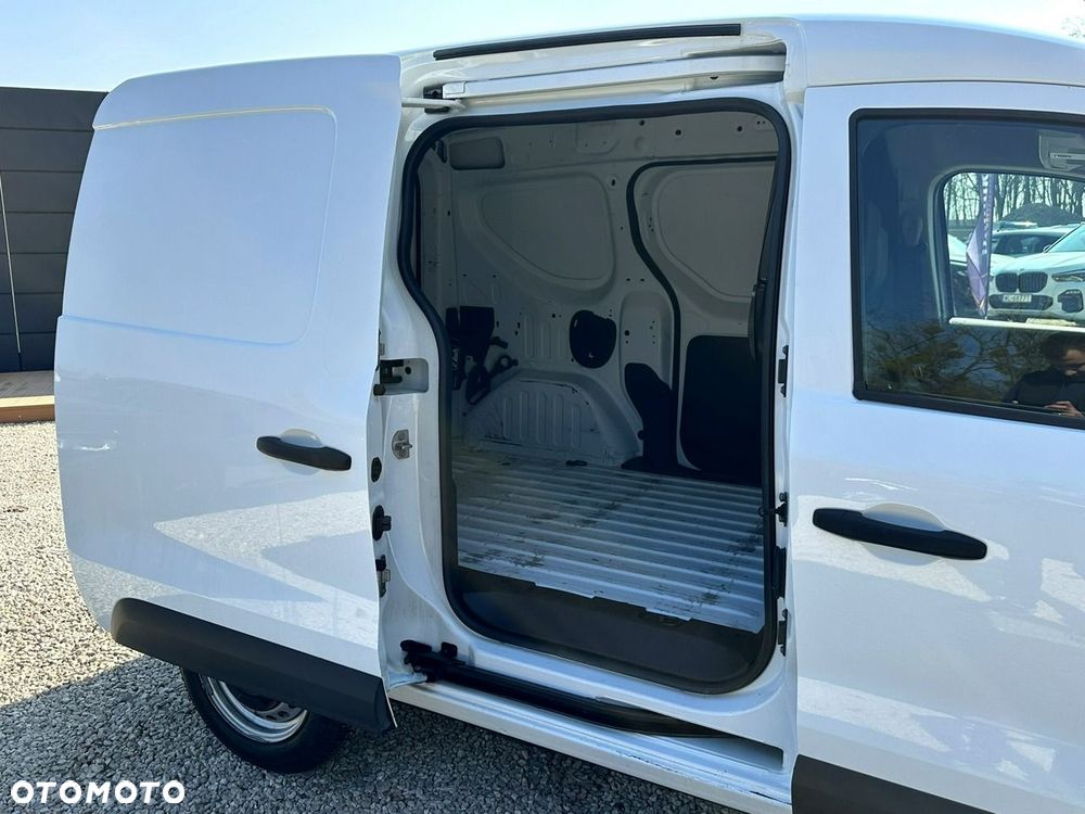 Renault Express - 10