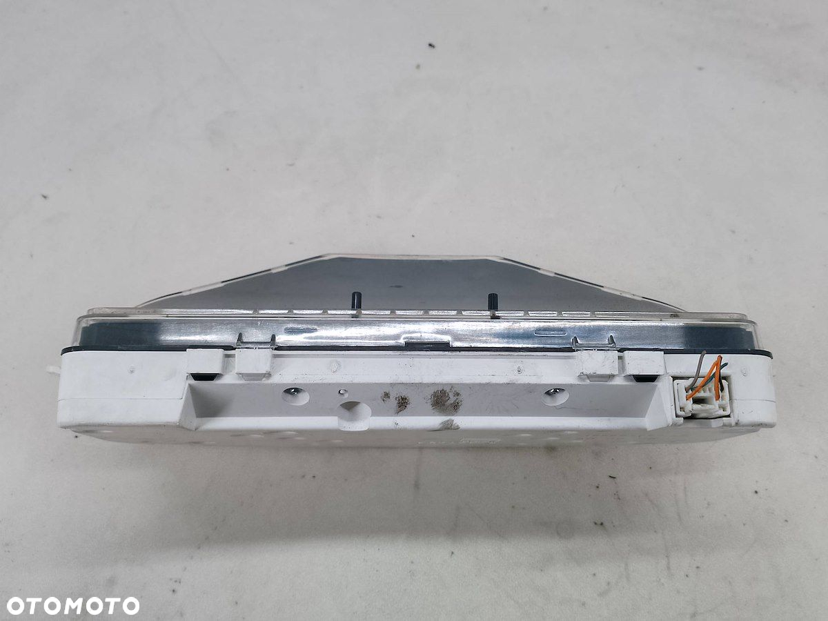 LICZNIK VOLVO V50 30786343 2.4 - 5