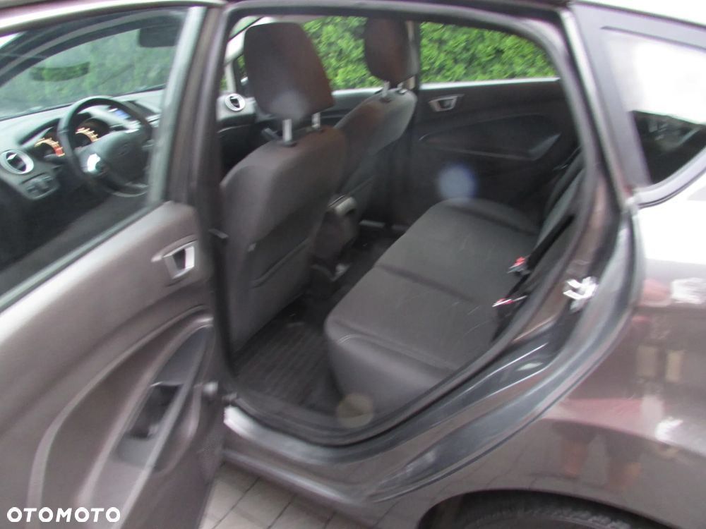 Ford Fiesta 1.0 EcoBoost S&S TITANIUM - 10