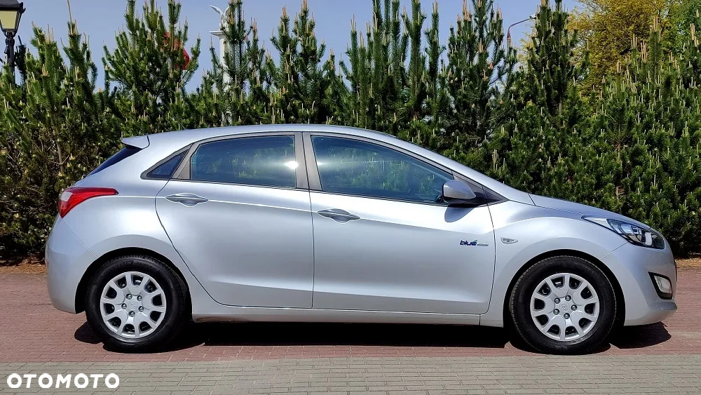 Hyundai i30 1.6 GDI Classic + - 21