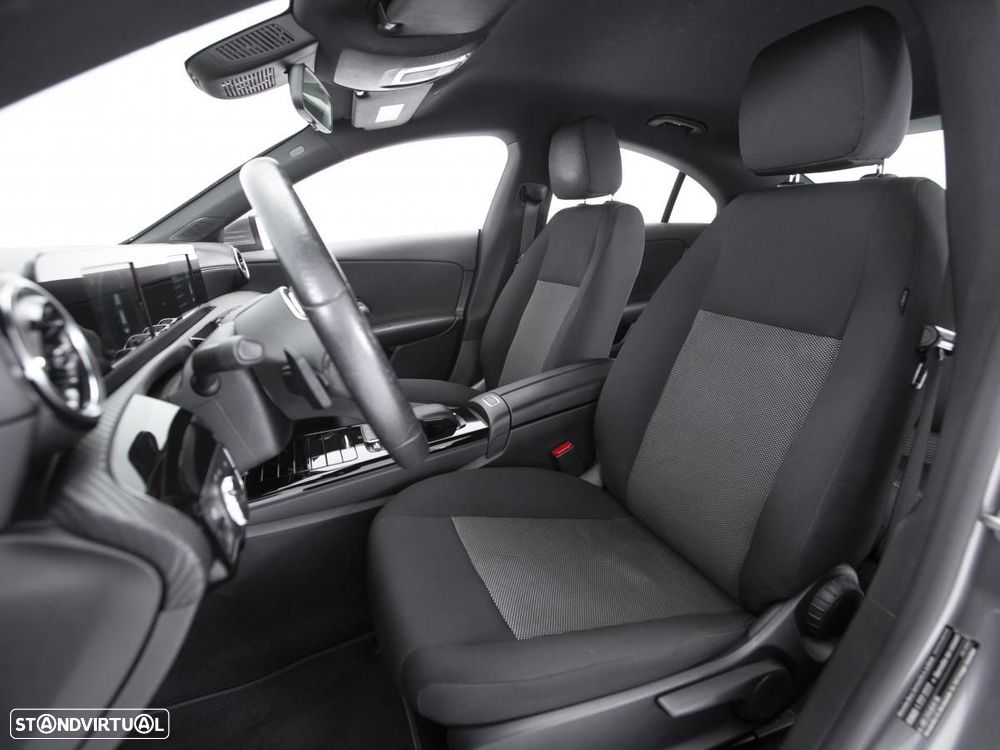 Mercedes-Benz CLA 180 d Business Solutions Frota Aut. - 10