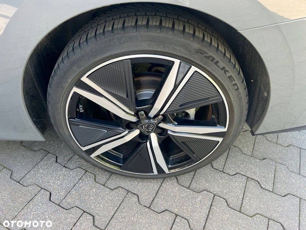 Peugeot 308 1.2 mHEV GT S&S e-DCS6 - 11