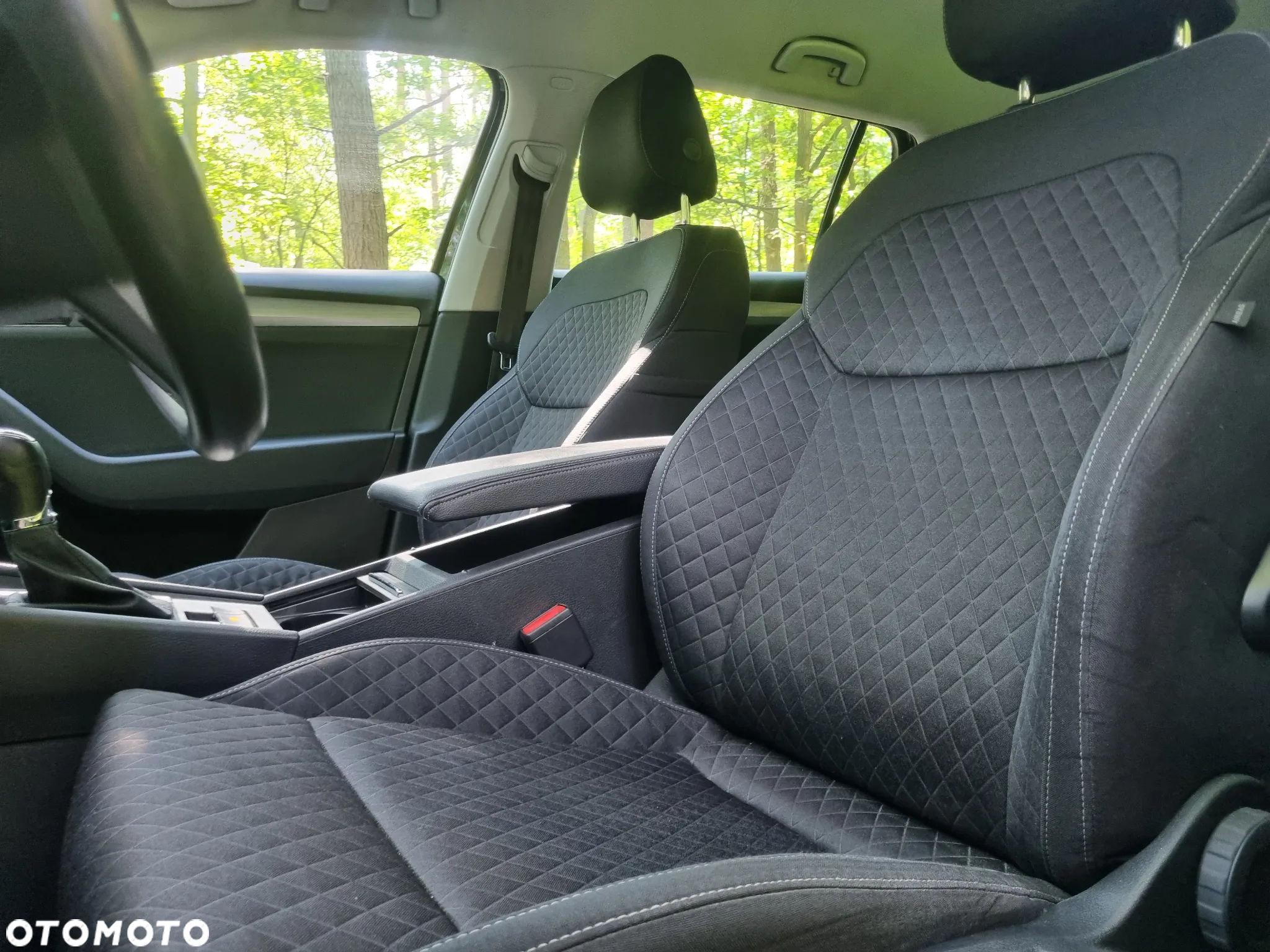 Skoda Superb 2.0 TSI Ambition DSG - 6