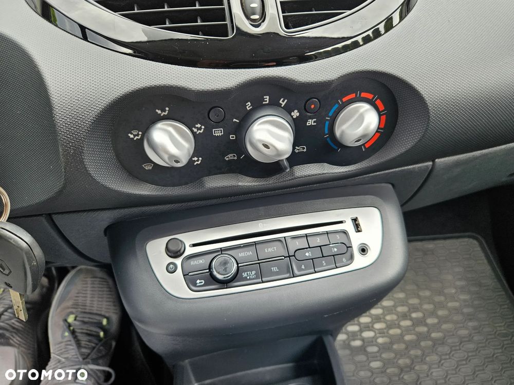 Renault Twingo 1.2 LEV 16V 75 Liberty - 14