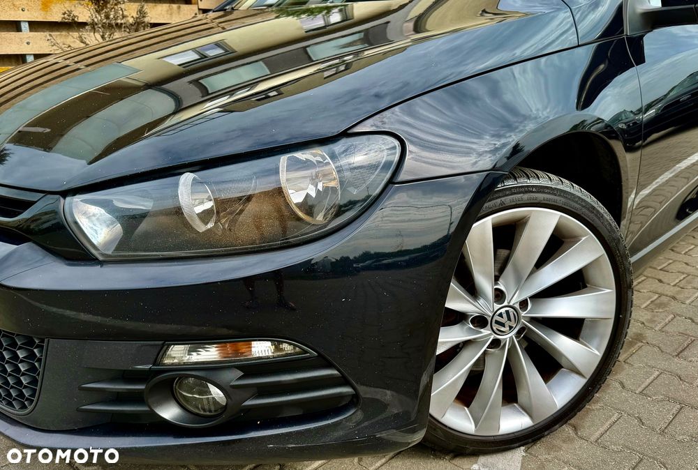 Volkswagen Scirocco 2.0 TDI DSG - 9
