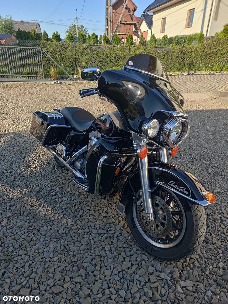 Harley-Davidson FLHT Electra Glide Standard - 2