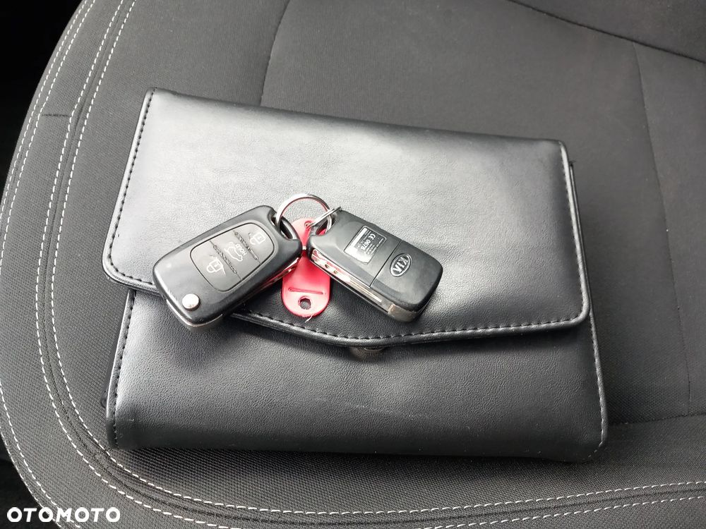 Kia Sportage 2,0 CRDI 2WD Vision - 38