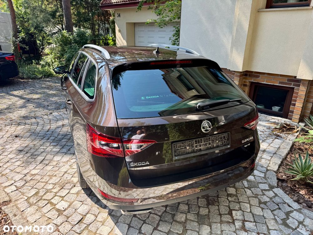 Skoda Superb 2.0 TSI 4x4 L&K DSG - 7