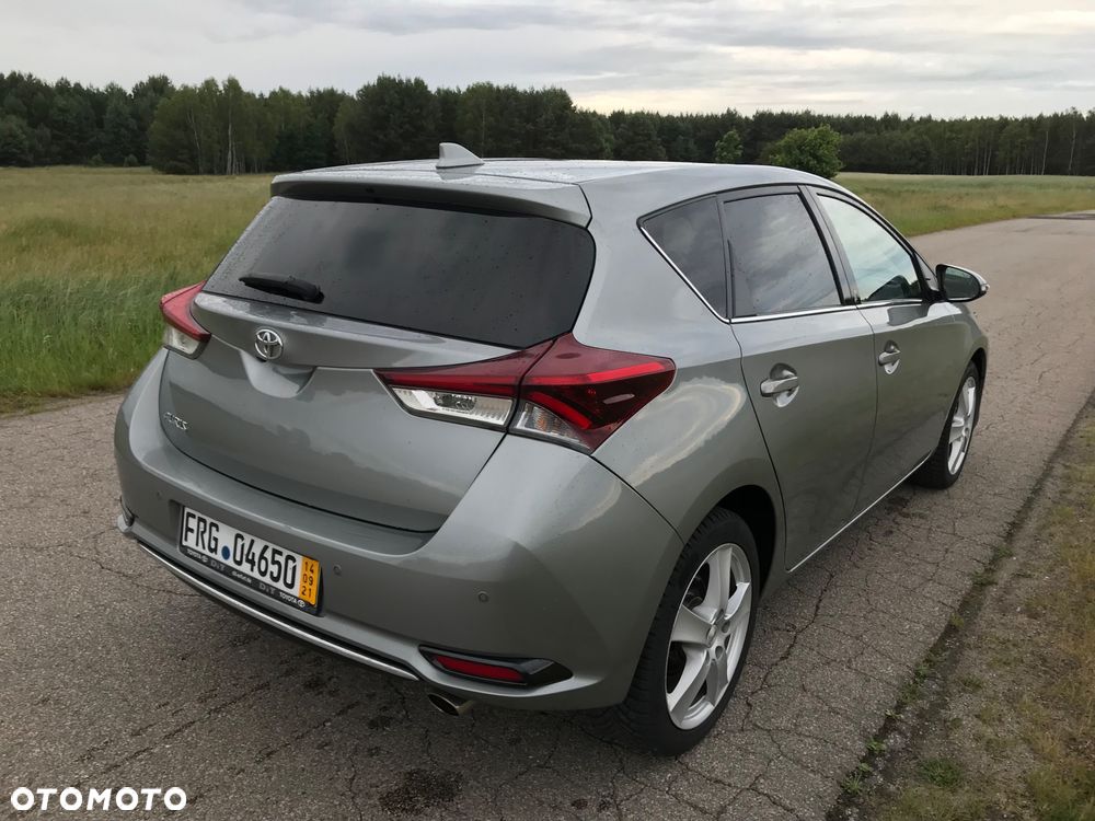 Toyota Auris 1.2 Turbo Team Deutschland - 6