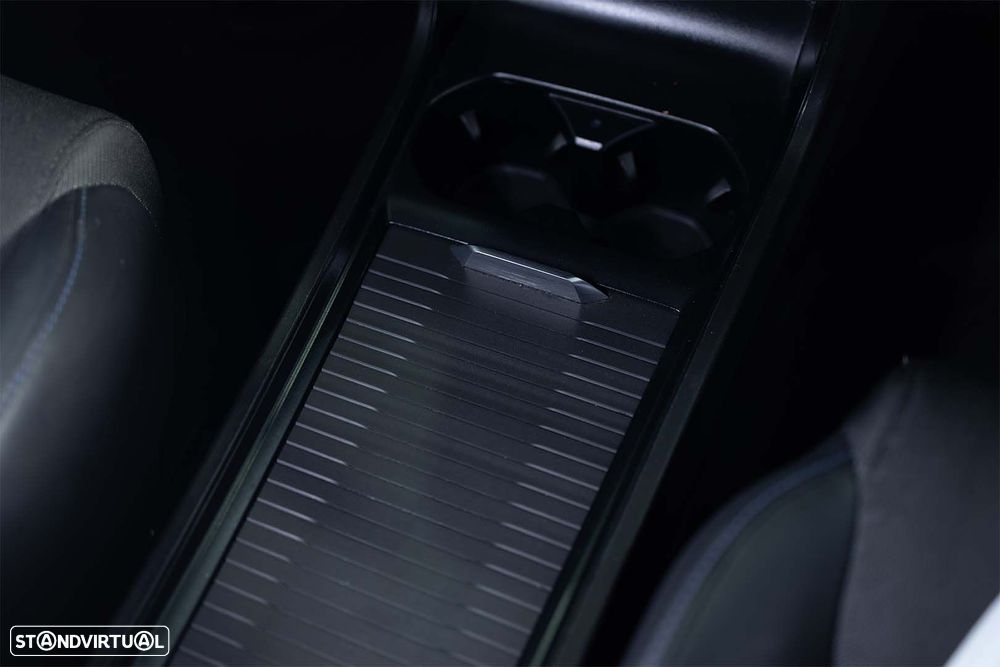 MG MG4 64 kWh Luxury - 50