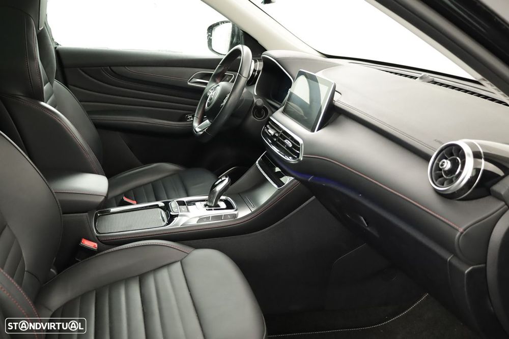 MG EHS 1.5 T-GDI Plug-in Hybrid Luxury - 23