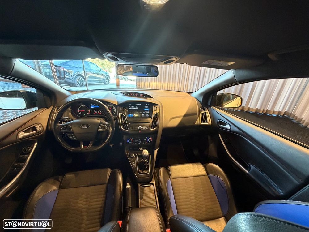 Ford Focus SW 2.0 TDCi ST-2 - 29