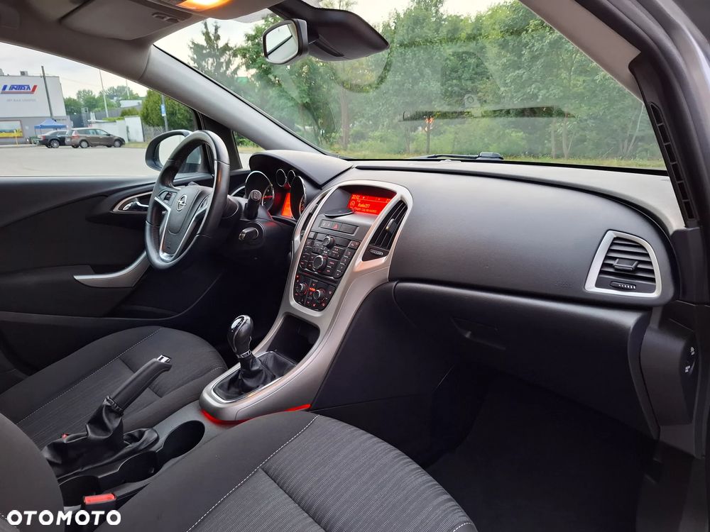 Opel Astra 1.6 Enjoy - 32