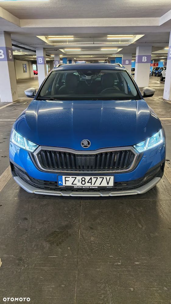 Skoda Octavia 2.0 TSI 4x4 Scout DSG - 3