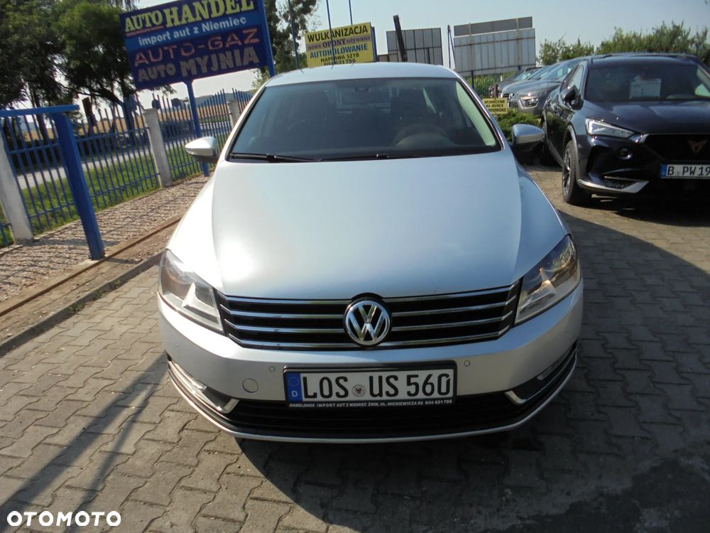 Volkswagen Passat 2.0 TDI Comfortline - 30