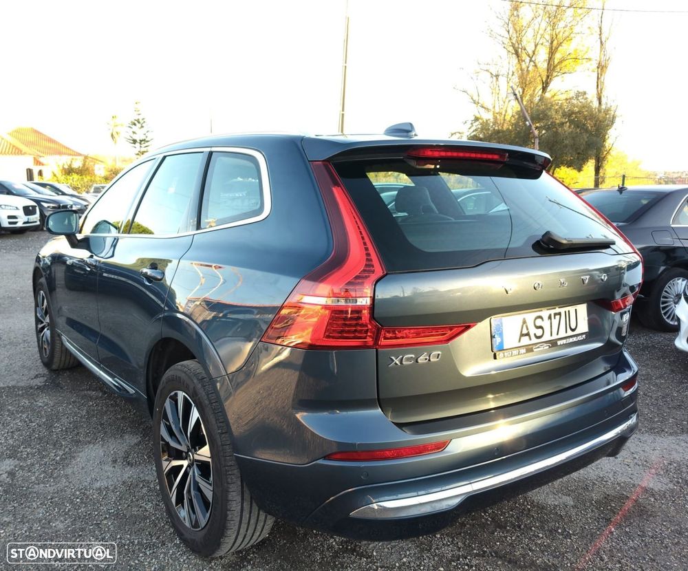 Volvo XC 60 2.0 B4 Plus Bright - 4