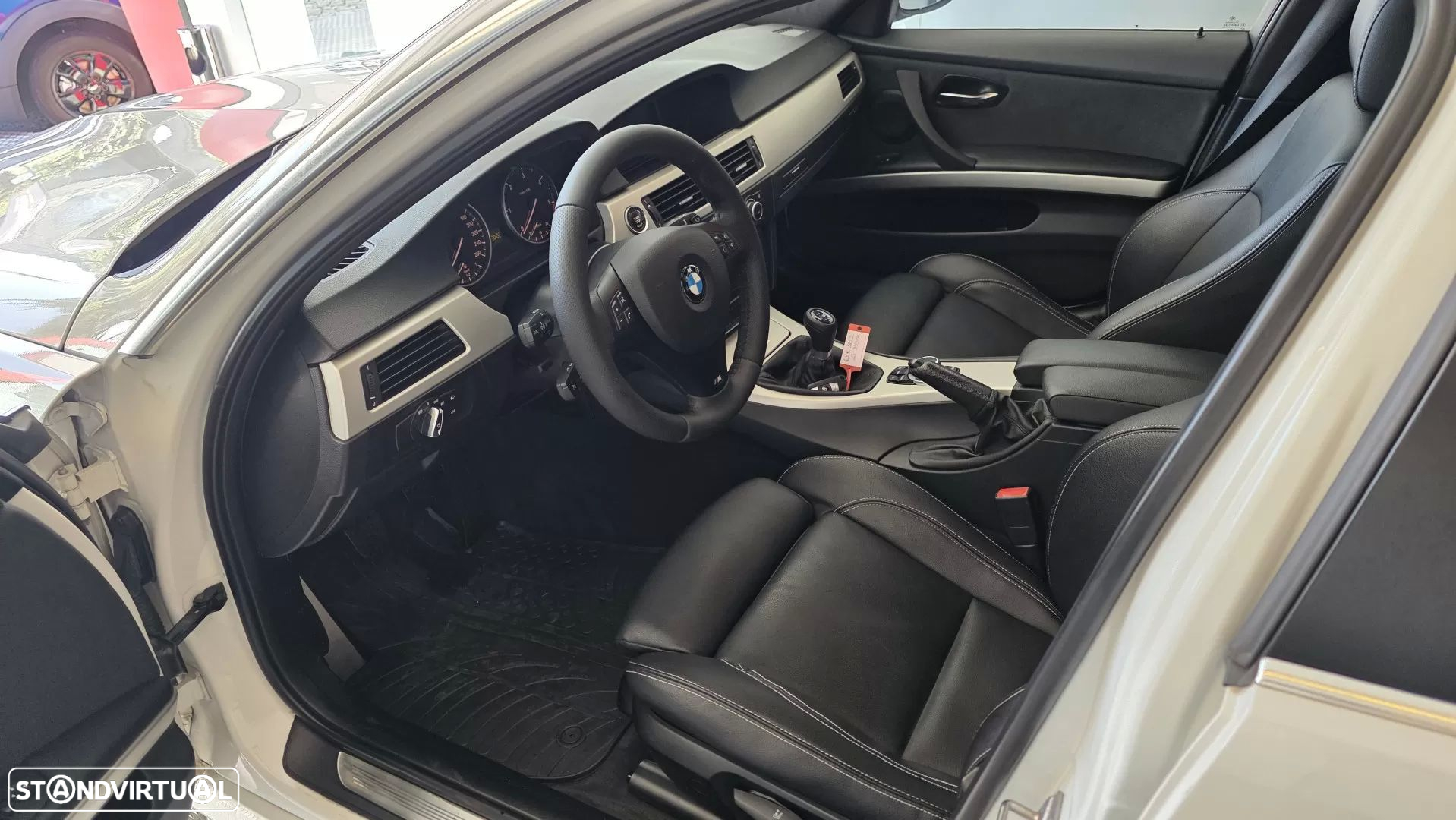 BMW 320 d Touring Pack M - 6