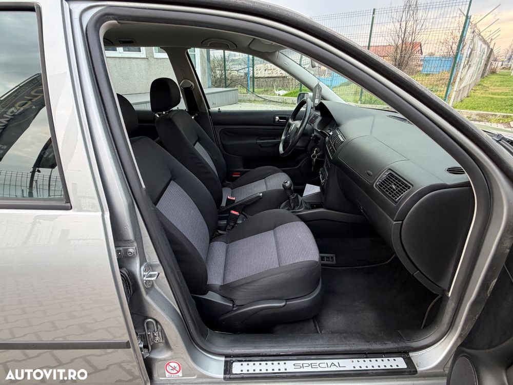 Volkswagen Golf - 29