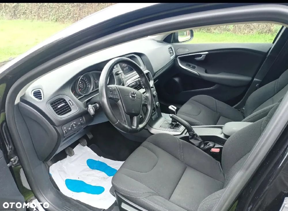 Volvo V40 - 9