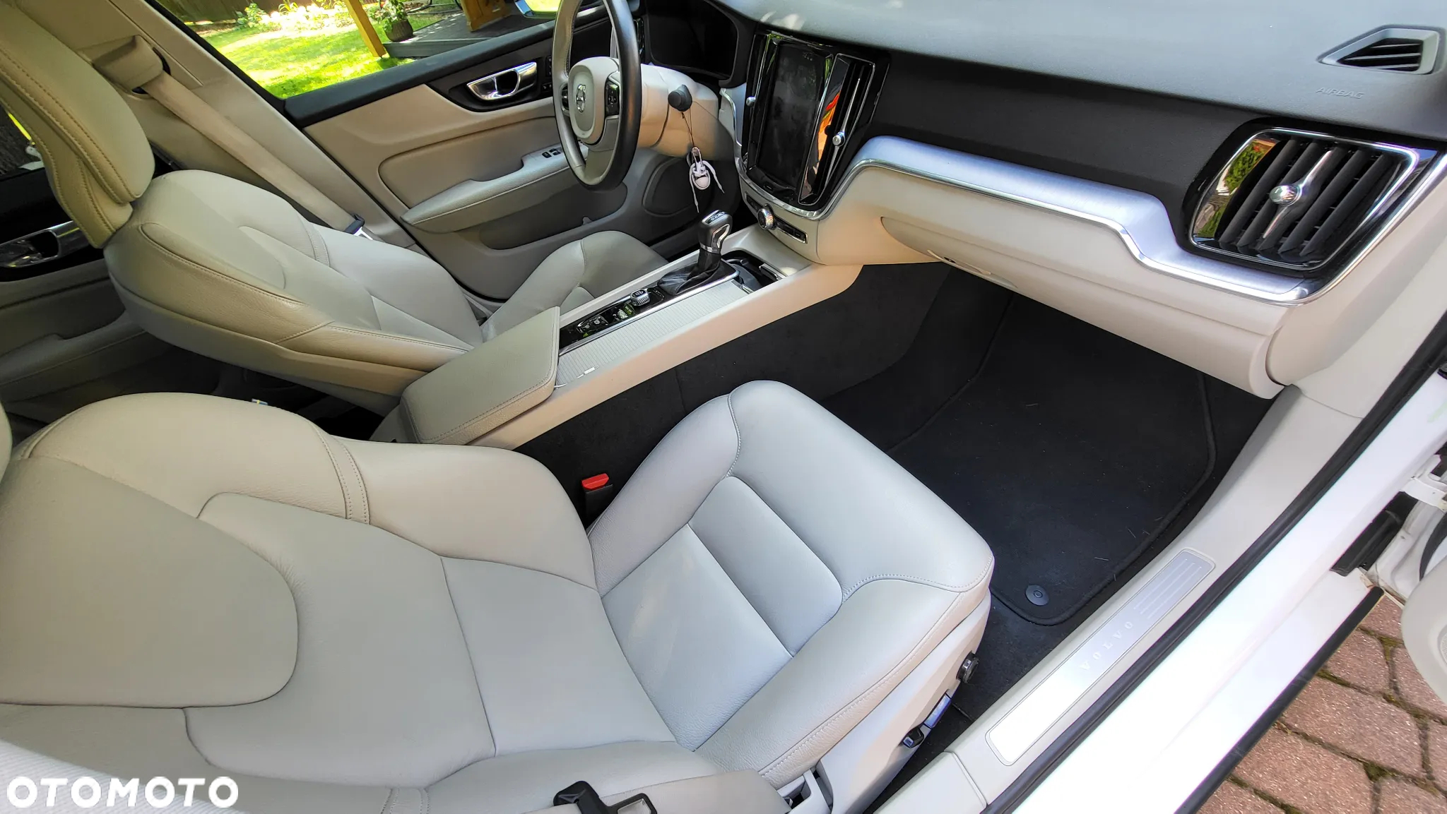 Volvo S60 T6 AWD Momentum Pro - 15