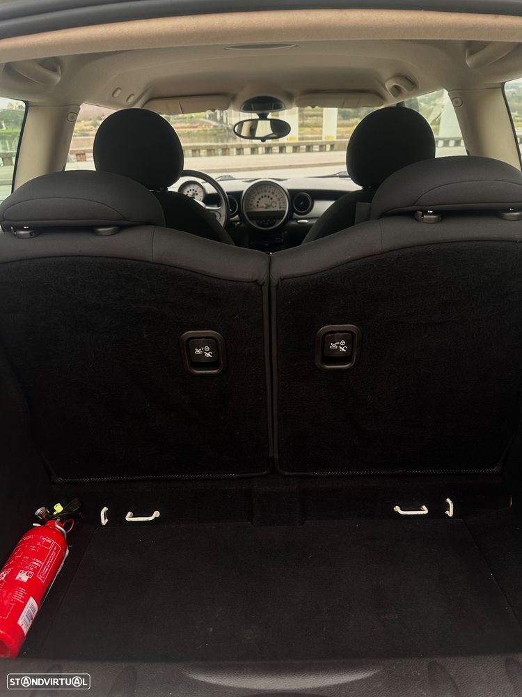 MINI 3 Portas Cooper D - 11