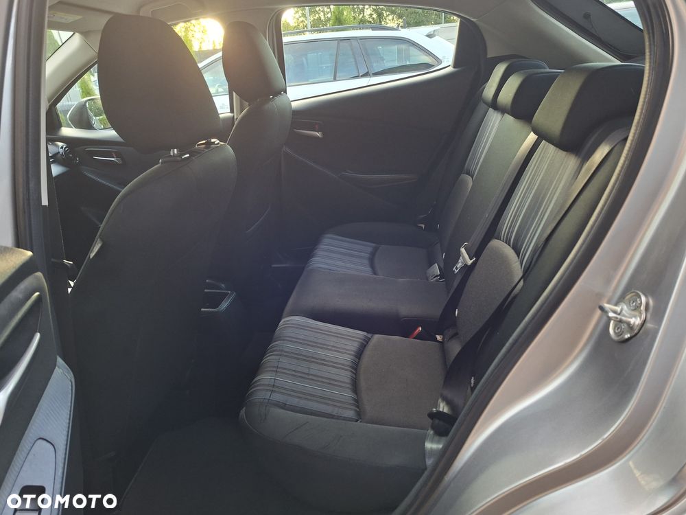 Mazda 2 - 9