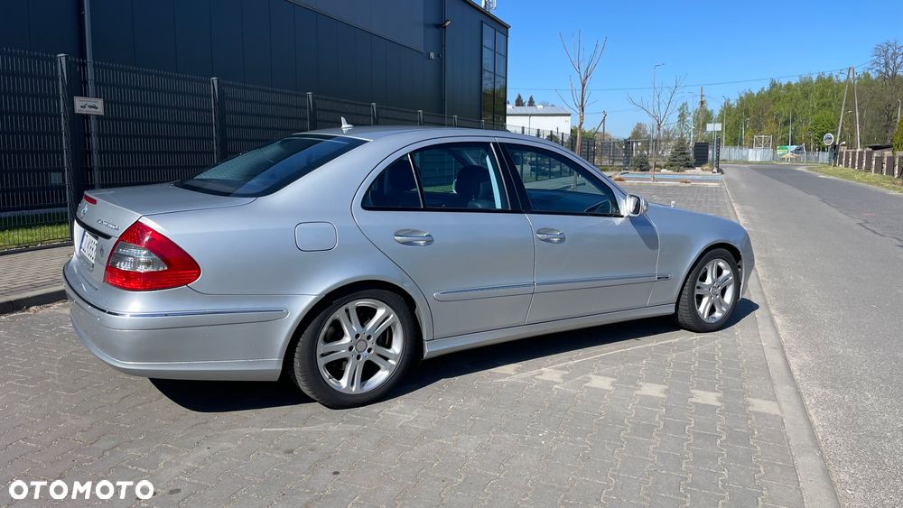 Mercedes-Benz Klasa E - 11