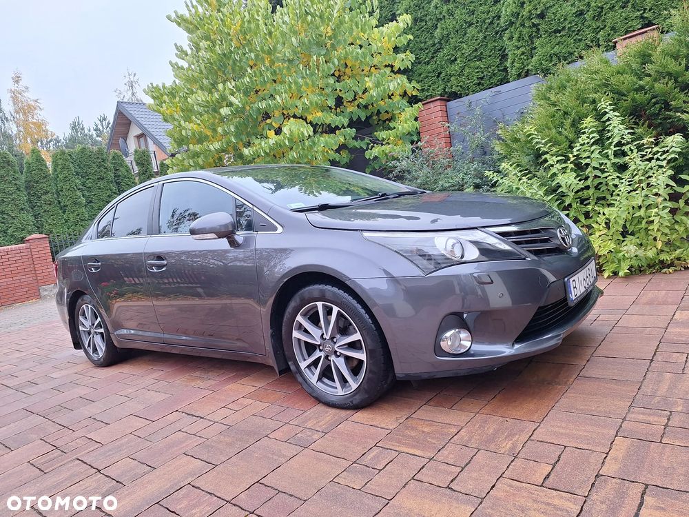 Toyota Avensis 2.0 Prestige NAVI - 16