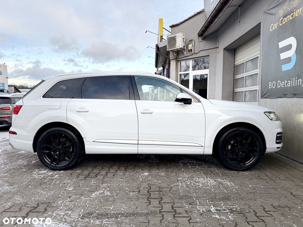 Audi Q7 3.0 TDI ultra Quattro Tiptronic - 7