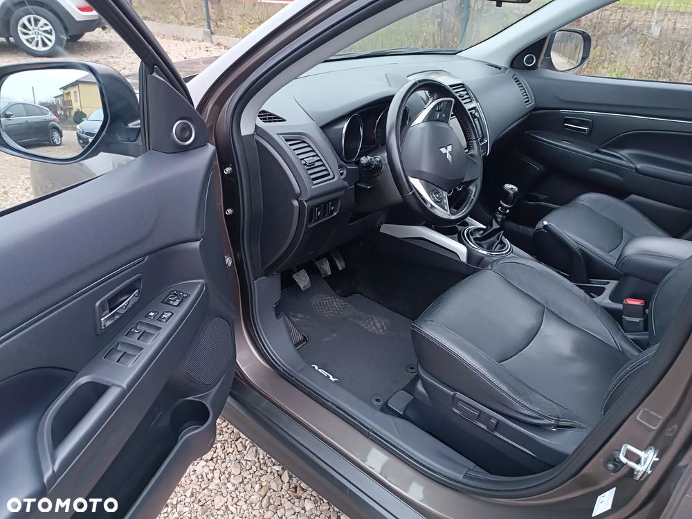 Mitsubishi ASX 1.8 DI-D 2WD Inform - 26