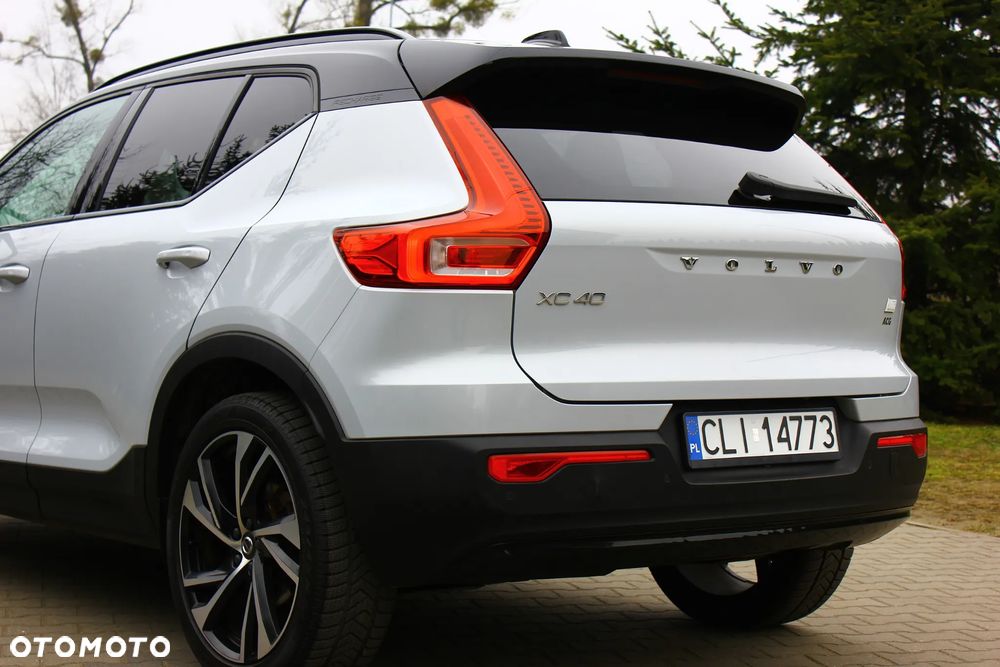 Volvo XC 40 ver-t5-plug--in-hybrid-r--design - 8