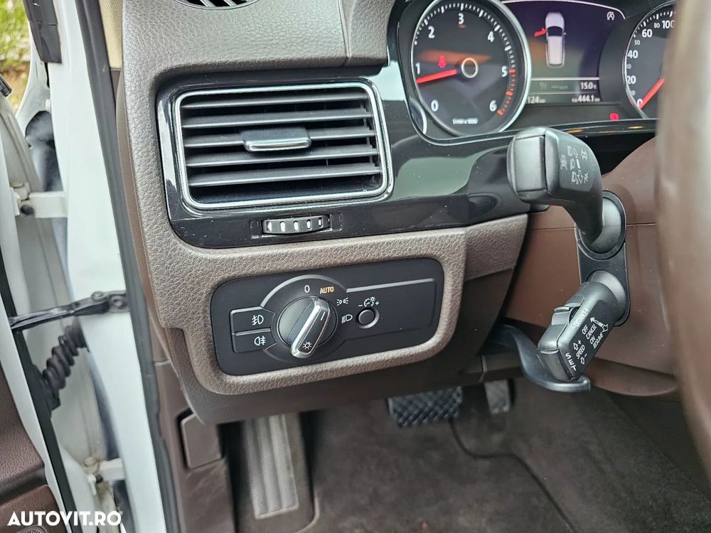 Volkswagen Touareg 3.0 V6 TDI BMT Terrain Tech - 12