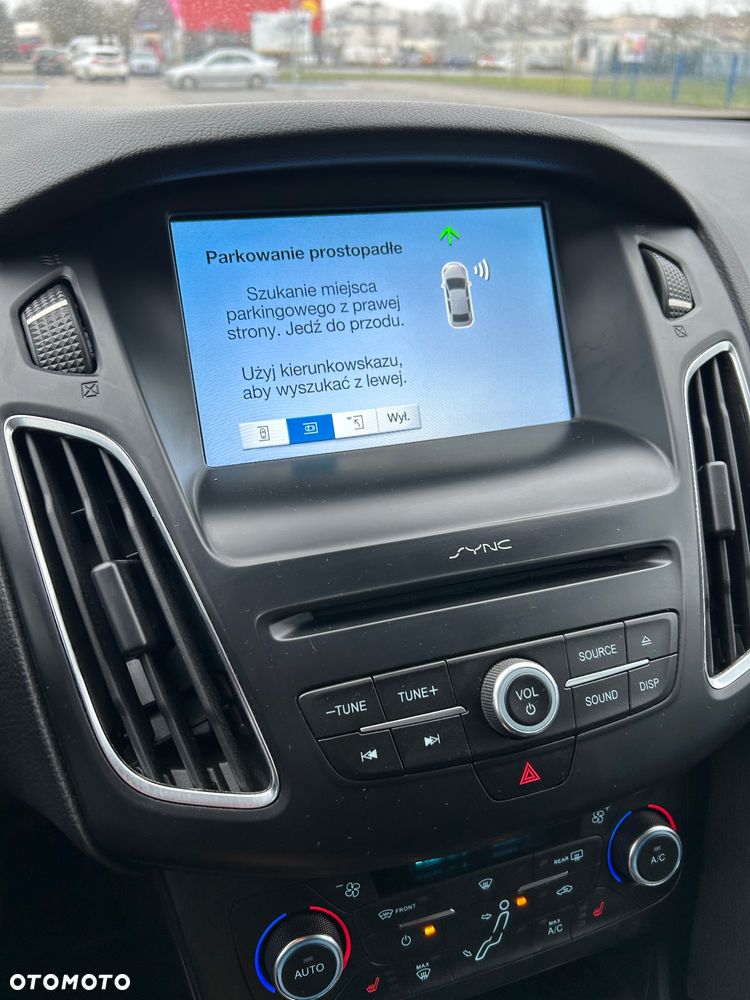 Ford Focus 1.0 EcoBoost Start-Stopp-System TITANIUM STYLE - 26