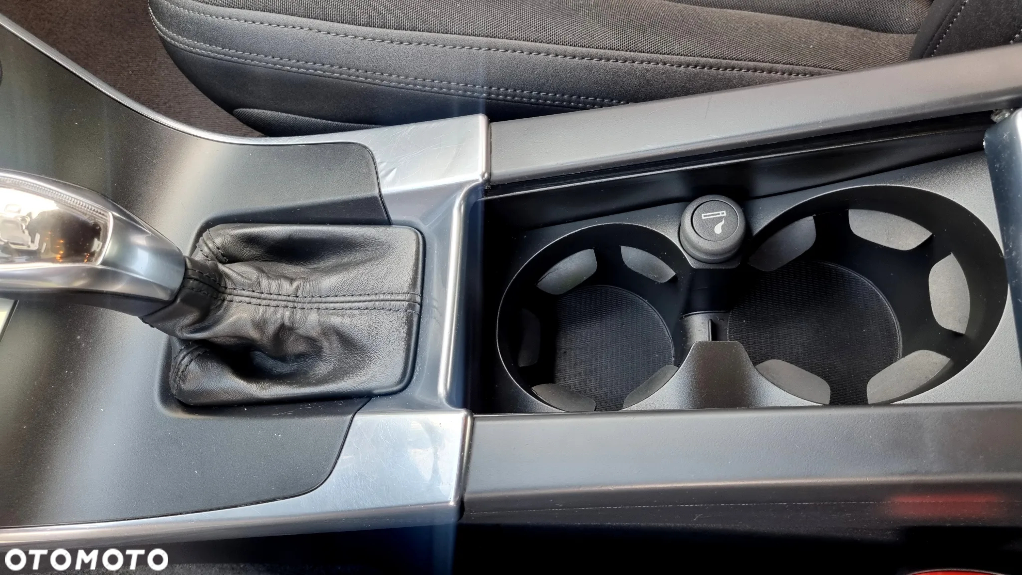 Volvo S60 D3 Geartronic RDesign - 34