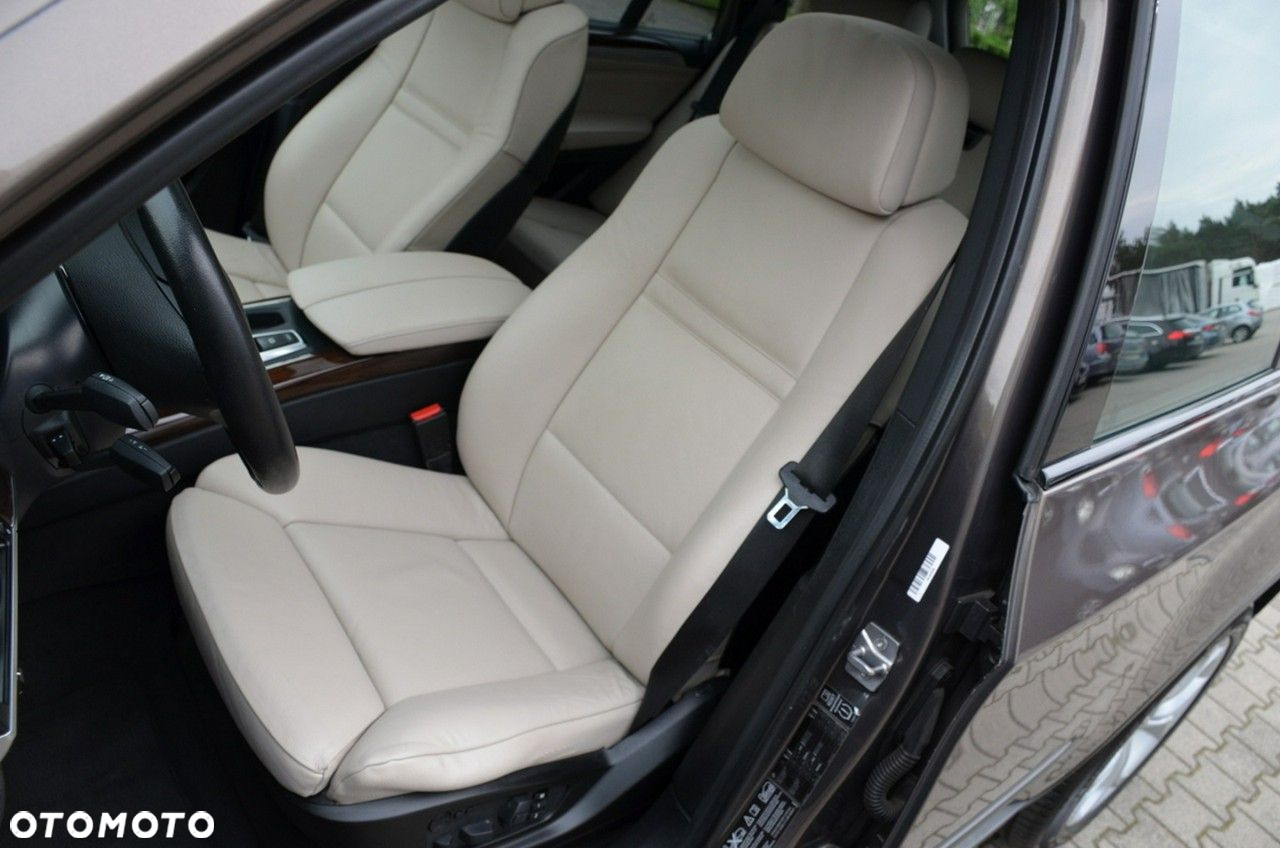 BMW X5 - 25