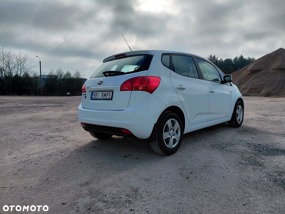 Kia Venga 1.4 L - 6