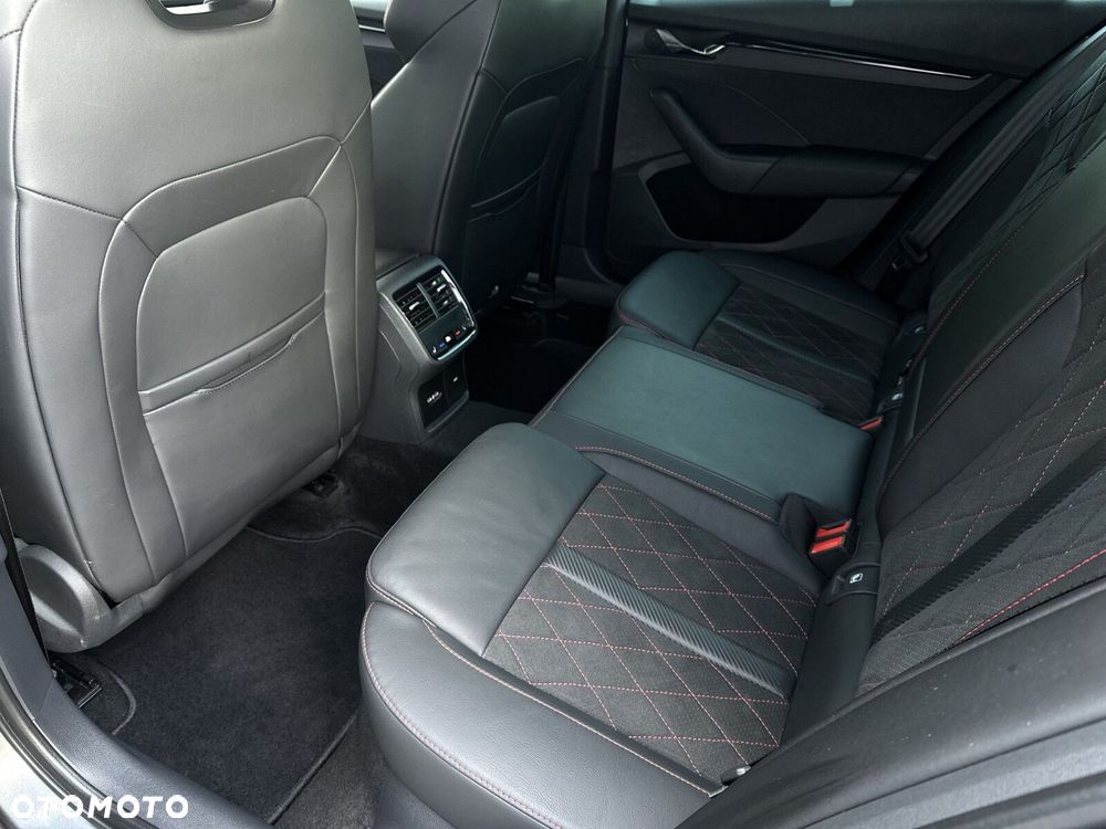 Skoda Octavia 2.0 TDI 4x4 RS DSG - 13
